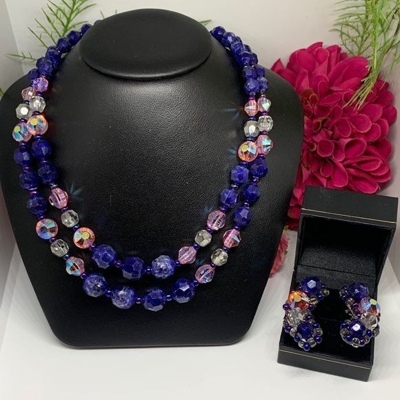 Vintage Jewelry - VINTAGE⚜️RARE HOBÉ Necklace & Clip Earring Set